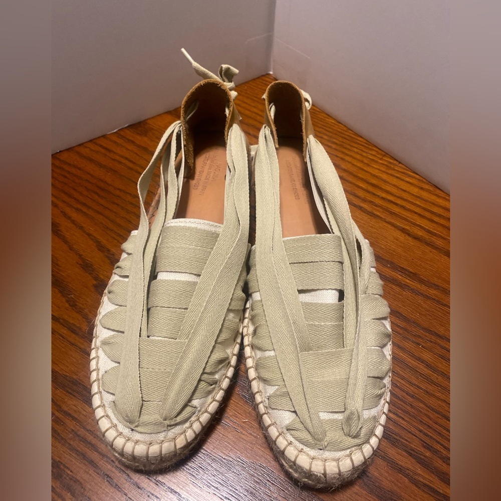 Naguisa Soc Espadrilles in Cream and Tan - Picture 3 of 6